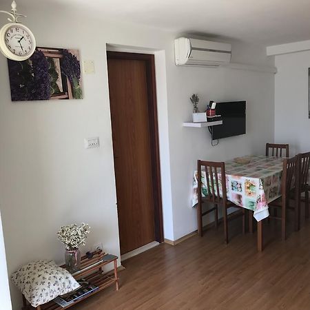 Apartment Culic Подстрана Экстерьер фото