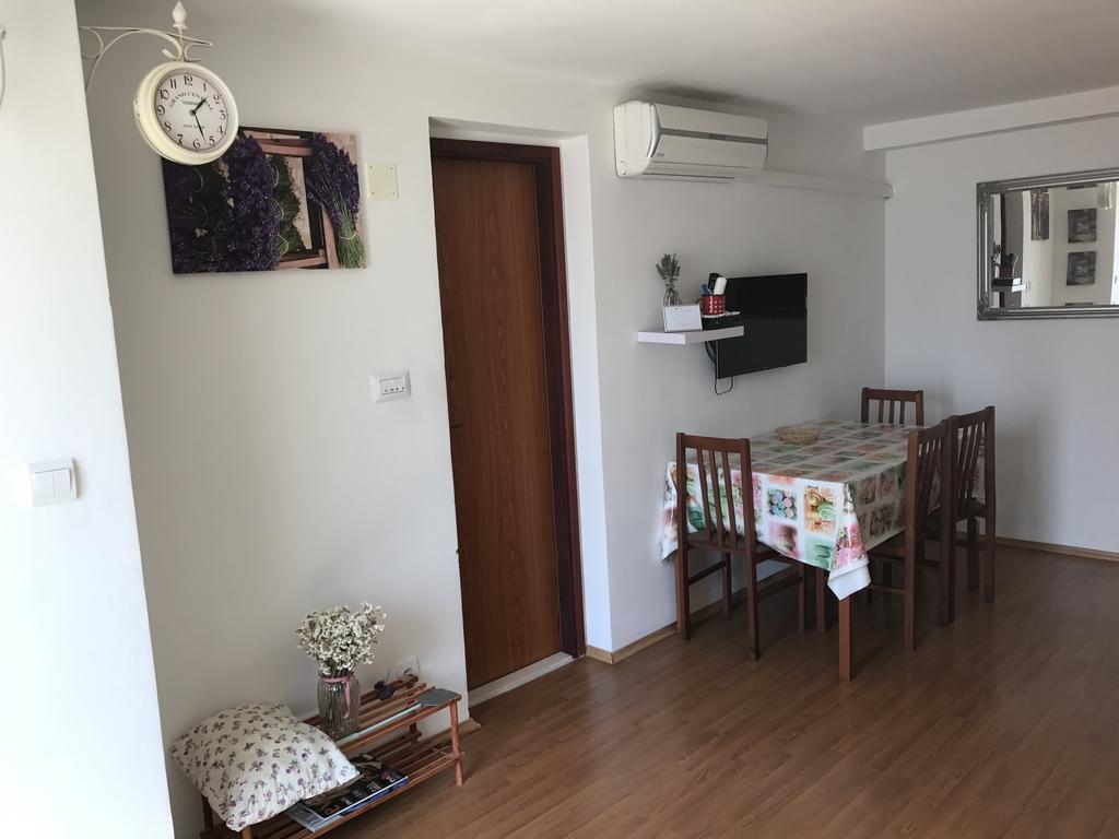 Apartment Culic Подстрана Экстерьер фото
