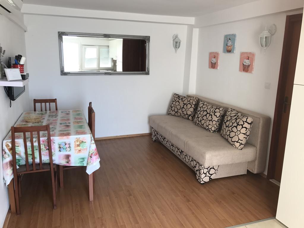 Apartment Culic Подстрана Экстерьер фото